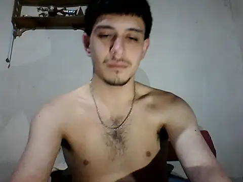 Snapshot of Elvergonn2105 chatting on 10/01/25, 04:28 Elvergonn2105 online show from 10/01/25, 04:28