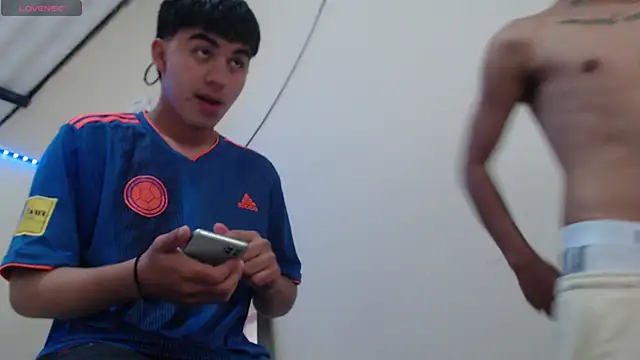 Lukas strong online show from 11/16/25, 02:33