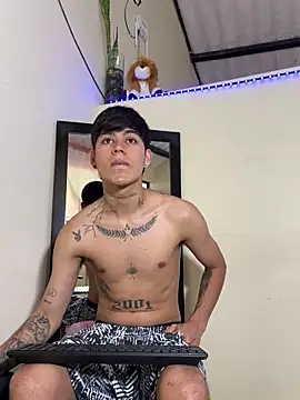 Lukas strong online show from 11/24/25, 02:06