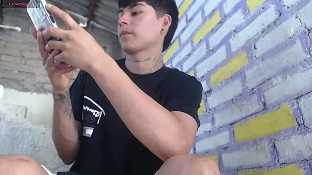 Lukas strong online show from 11/07/25, 02:10