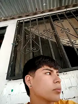 Lukas strong online show from 10/04/25, 04:19