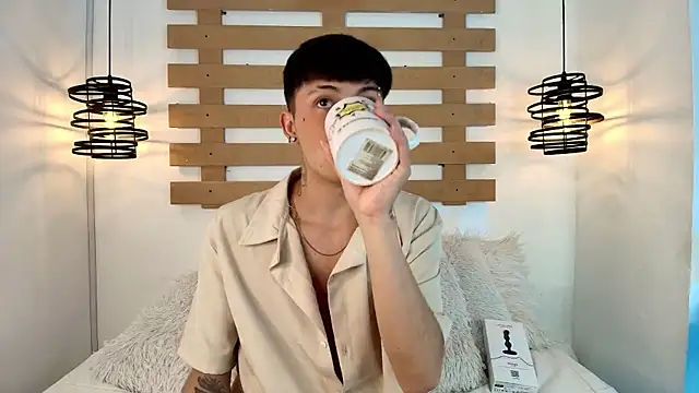 Steev Novoa online show from 03/20/25, 04:29