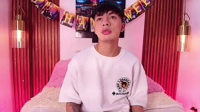 Steev Novoa online show from 10/23/25, 07:56