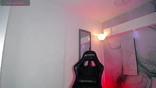 Steev Novoa online show from 04/08/26, 02:46