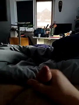 Snapshot of BennoSingle chatting on 01/12/25, 01:58 BennoSingle online show from 01/12/25, 01:58