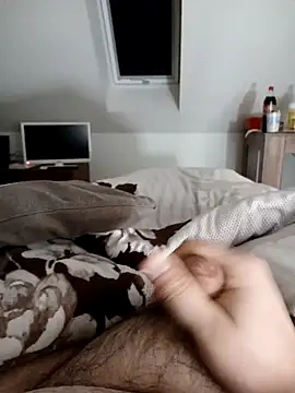 Snapshot of BennoSingle chatting on 01/20/25, 07:35 BennoSingle online show from 01/20/25, 07:35