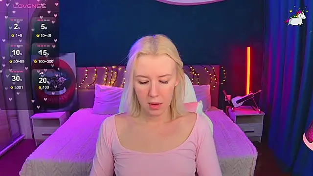 Snapshot of Selenatrend chatting on 02/15/26, 06:03 Selenatrend online show from 02/15/26, 06:03