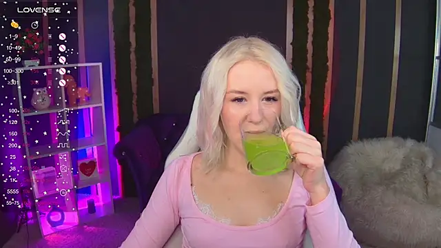 Selenatrend online show from 11/18/25, 12:30