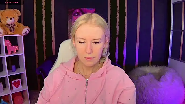 Selenatrend online show from 03/18/26, 06:05