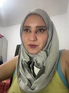 hannahayat online show from 04/17/26, 01:19