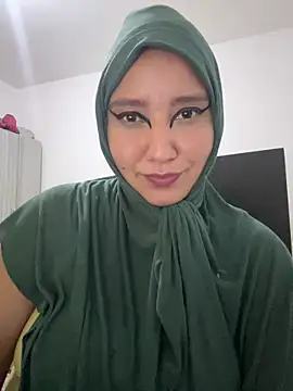 hannahayat online show from 11/21/25, 01:48