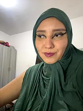 Snapshot of hannahayat chatting on 09/29/25, 08:58 hannahayat online show from 09/29/25, 08:58
