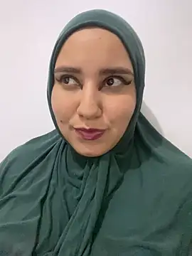 Snapshot of hannahayat chatting on 01/18/25, 11:00 hannahayat online show from 01/18/25, 11:00
