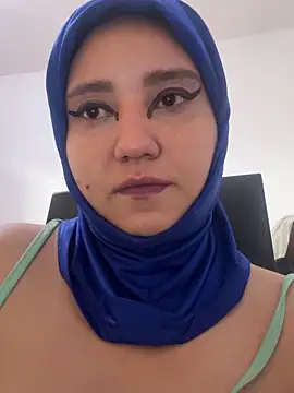 Snapshot of hannahayat chatting on 05/14/26, 03:20 hannahayat online show from 05/14/26, 03:20