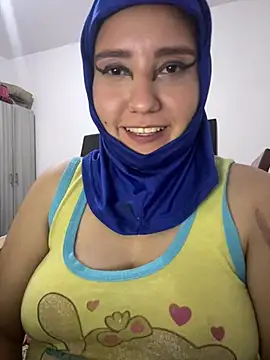 Snapshot of hannahayat chatting on 05/31/26, 03:56 hannahayat online show from 05/31/26, 03:56