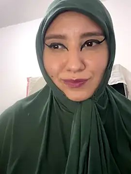 hannahayat online show from 11/29/25, 02:34