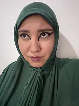 hannahayat online show from 12/18/25, 02:54