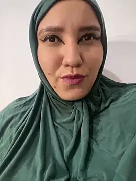 Snapshot of hannahayat chatting on 01/17/25, 03:00 hannahayat online show from 01/17/25, 03:00