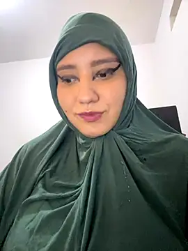 hannahayat online show from 10/27/25, 08:54