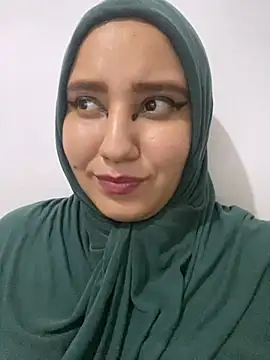Snapshot of hannahayat chatting on 01/05/25, 03:32 hannahayat online show from 01/05/25, 03:32
