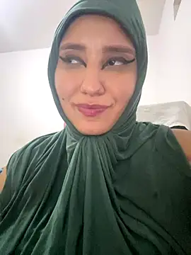 Snapshot of hannahayat chatting on 09/25/25, 03:01 hannahayat online show from 09/25/25, 03:01