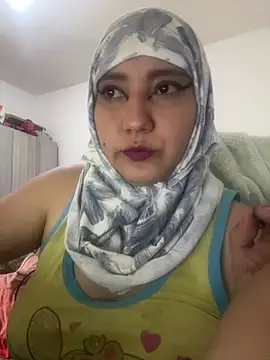 hannahayat online show from 04/17/26, 01:25