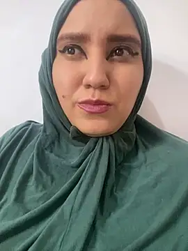 Snapshot of hannahayat chatting on 12/31/24, 03:20 hannahayat online show from 12/31/24, 03:20