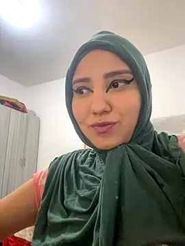 Snapshot of hannahayat chatting on 09/13/25, 01:55 hannahayat online show from 09/13/25, 01:55