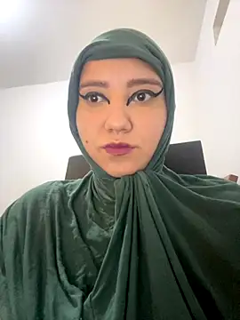 hannahayat online show from 11/22/25, 02:27