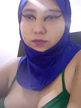 Snapshot of hannahayat chatting on 05/23/26, 02:16 hannahayat online show from 05/23/26, 02:16