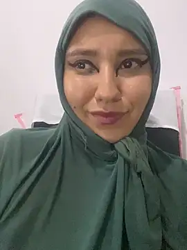 hannahayat online show from 12/21/25, 03:30