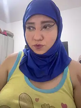Snapshot of hannahayat chatting on 06/01/26, 12:55 hannahayat online show from 06/01/26, 12:55