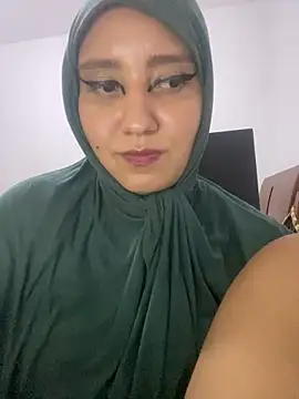 hannahayat online show from 11/14/25, 02:48