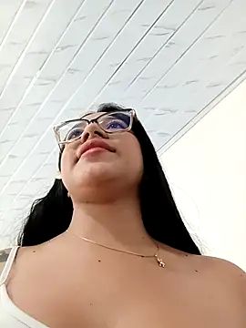 -VICKKY online show from 10/06/25, 01:34