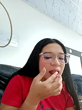 -VICKKY online show from 01/13/26, 01:37