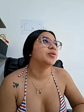 -VICKKY online show from 02/25/26, 02:28