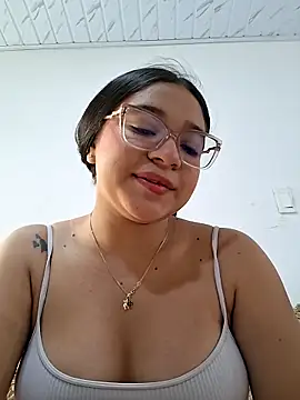 -VICKKY online show from 05/28/26, 02:23