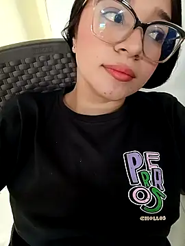 -VICKKY online show from 10/04/25, 01:45