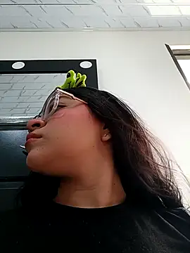 -VICKKY online show from 01/17/26, 01:47