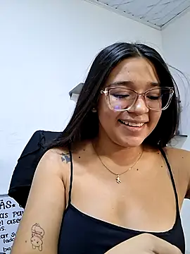 Snapshot of -VICKKY chatting on 06/30/26, 07:36 -VICKKY online show from 06/30/26, 07:36