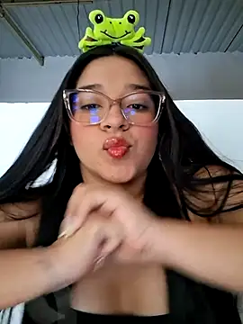 -VICKKY online show from 03/24/26, 01:44