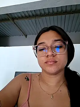 -VICKKY online show from 03/25/26, 02:38