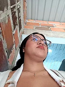 -VICKKY online show from 12/20/25, 02:09