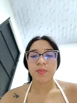 -VICKKY online show from 03/20/25, 01:37
