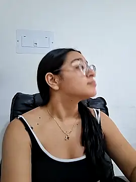 -VICKKY online show from 02/12/26, 02:17