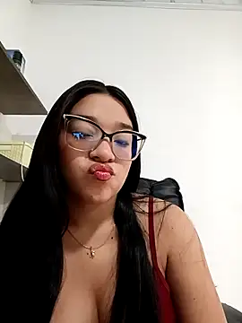 -VICKKY online show from 11/29/25, 01:55