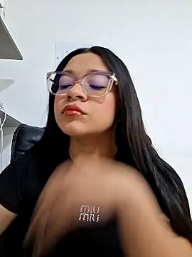 -VICKKY online show from 03/26/26, 01:53