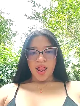 -VICKKY online show from 03/17/25, 01:50