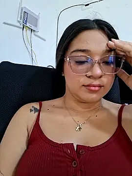 -VICKKY online show from 05/30/26, 02:34