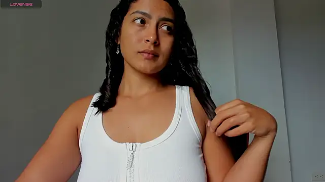 sofiaparker8 online show from 03/11/26, 05:40